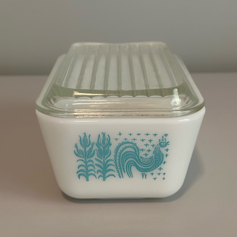 Pyrex Butterprint Fridgie #502 with Lid